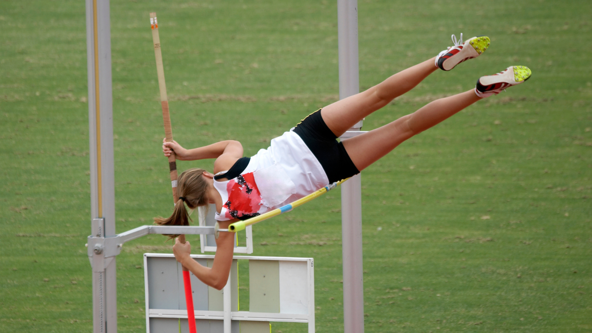 pole vault track spikes