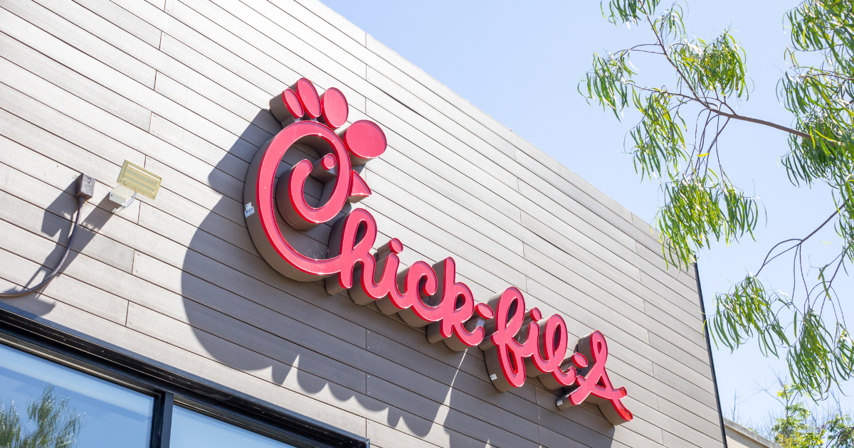 is-chick-fil-a-open-on-memorial-day-2025-holiday-hours-wehavekids