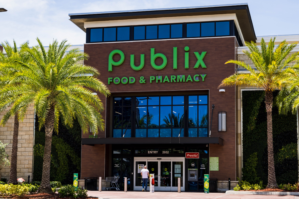 Is Publix Open on Memorial Day? 2025 Holiday Hours - WeHaveKids